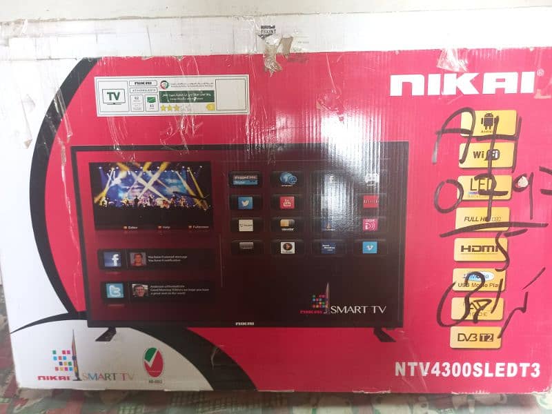 smart led and in new condition under 50k 4