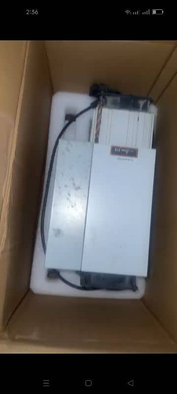 bTc  miner s19 90th . . . 0