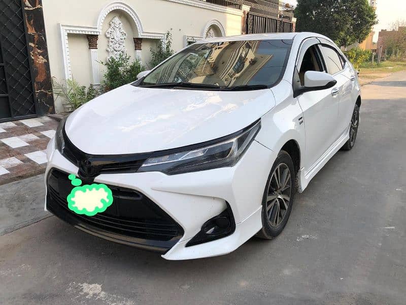 Toyota Altis Grande 2018 1