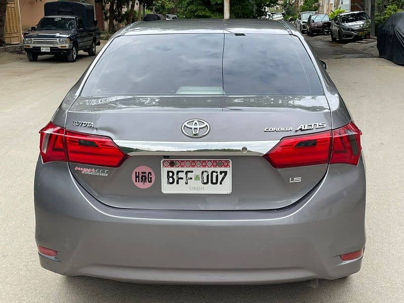 Toyota Corolla Altis 2016 4