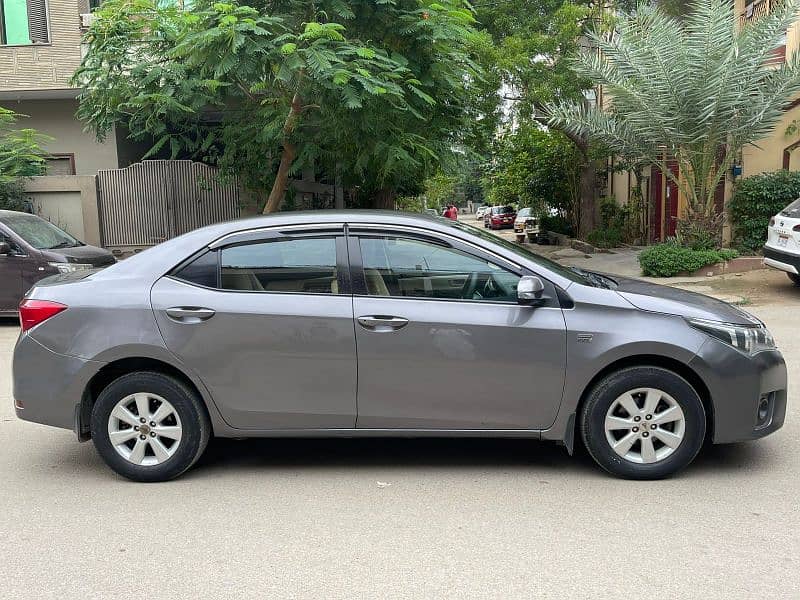 Toyota Corolla Altis 2016 6