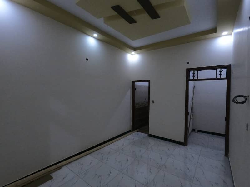 120 Square Yards Lower Portion In Beautiful Location Of Federal B Area - Block 16 In Karachi 11