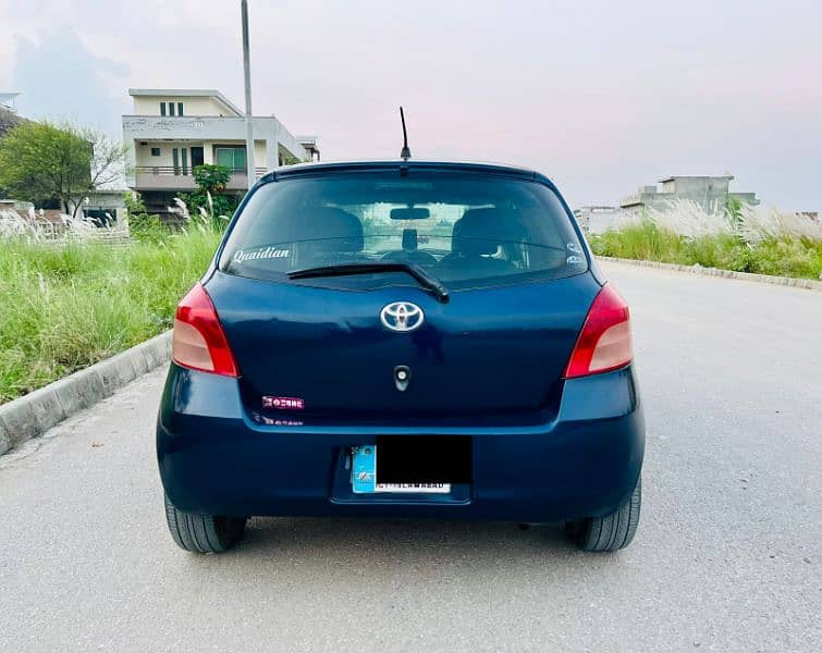 Toyota Vitz 2006 1