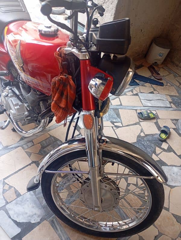 Aslam alikum my selling bike honda CG 125 gari ma koi kam Nahi ha 11