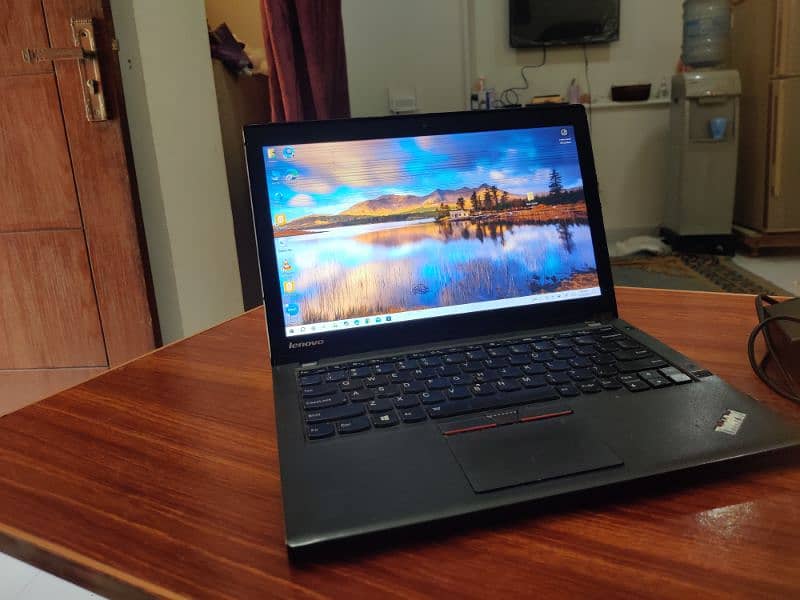 Lenovo touch laptop Thinkpad 1