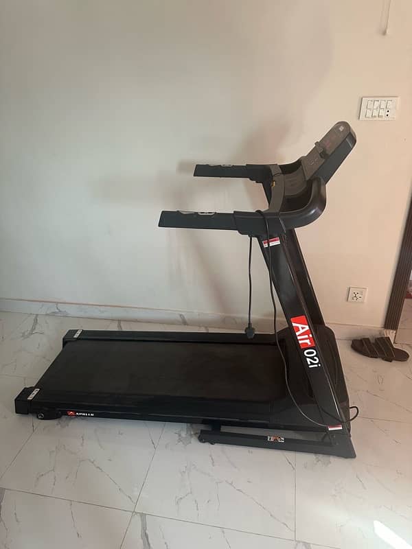 Apollo  Treadmill like brand new 0