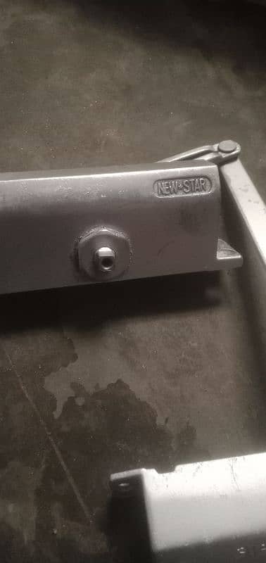 door closer  Made by Italy 2