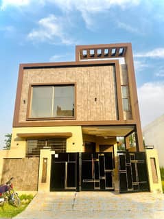 Brand New 3 Beds 5 Marla House At Prime Location In DHA 9 Town Block B Lahore 0