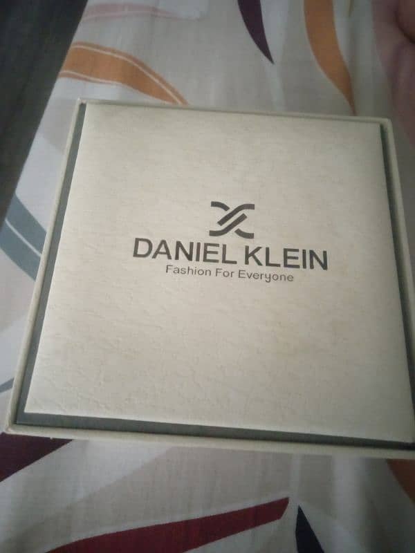 watch Daniel Klein original 1