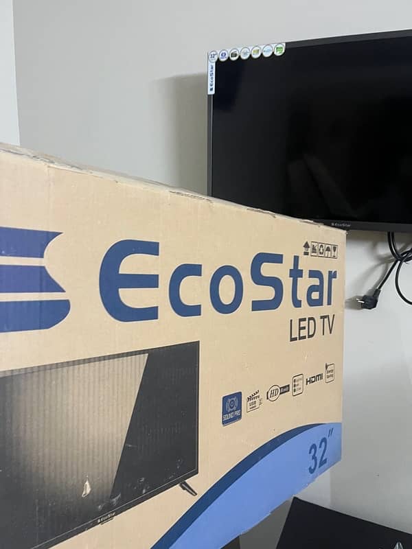 EcoStar 32inch 10/10 complete box 100% 10