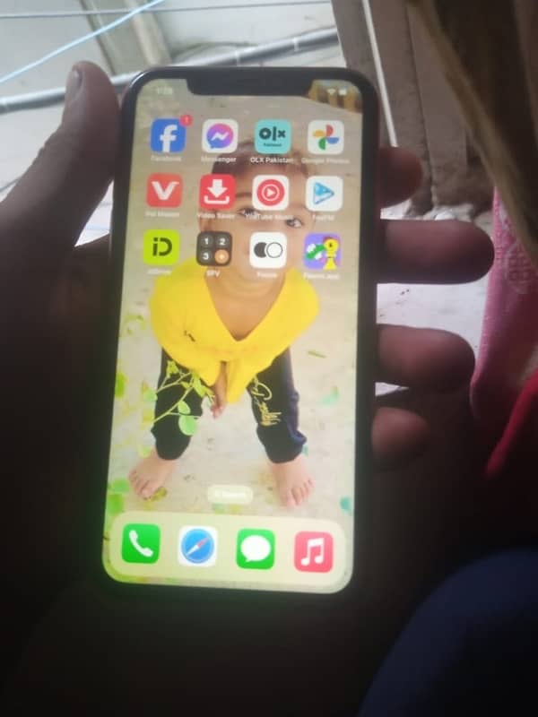 iPhone XR 128 gb 3