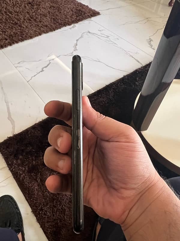 Iphone x 64 gb excellent condition 2