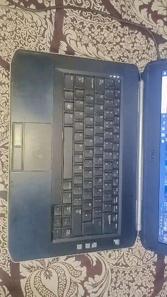 dell latitude laptop 4