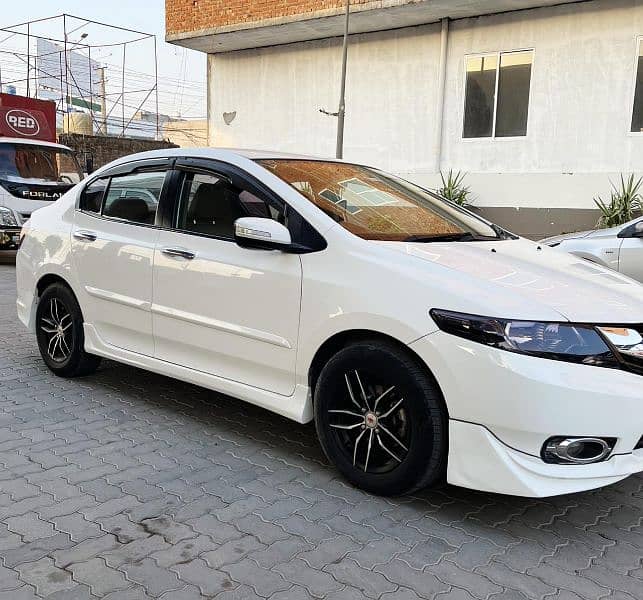 Honda city 2015 "modulla body kits"+"In fibers". 3