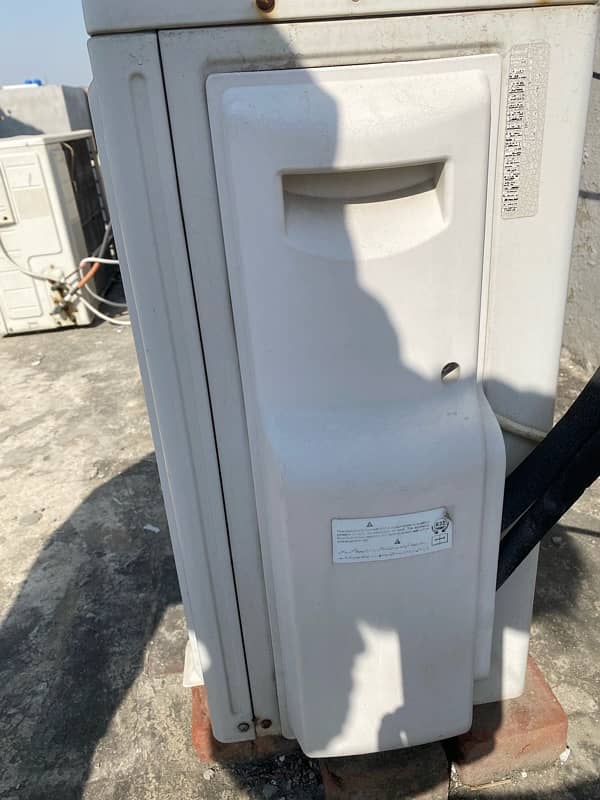 haier invertor 1.5 ton 4