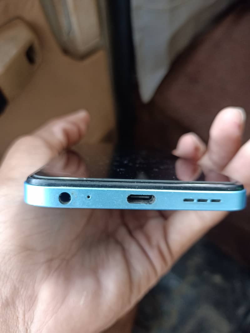 infinix HOT 30i 4