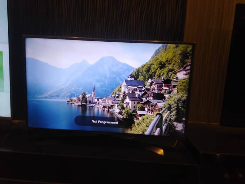 Original 43 Inch LG smart LED TV reasonable price 3