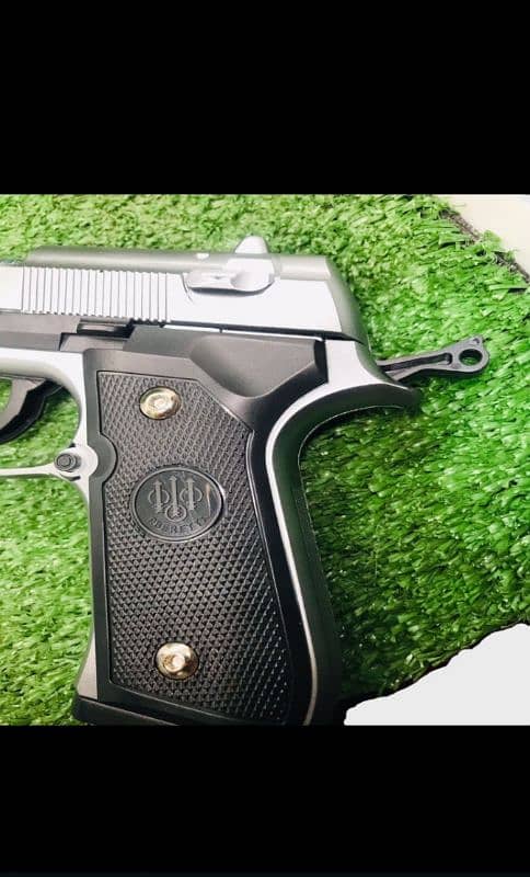 Beretta metal toy gun 5