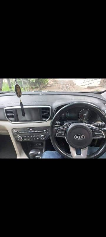 KIA Sportage 2021 5