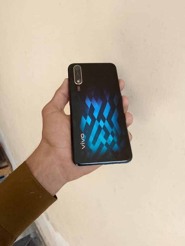 vivo S1 (6.128) 0