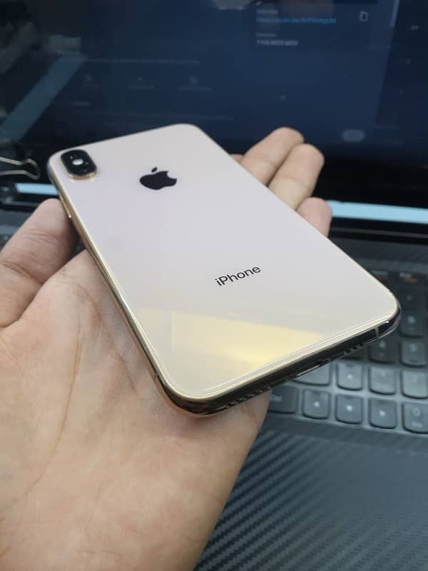 iPhone XS 64GB Dual PTA with Box 8