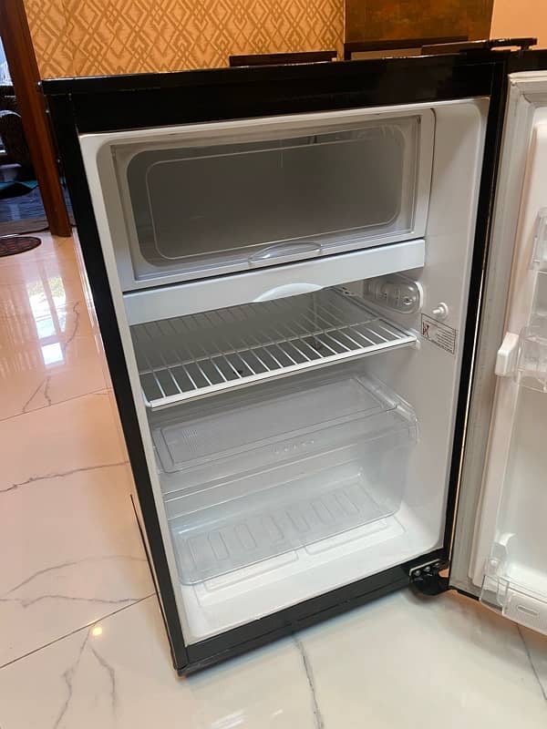 Pel Room Fridge 1