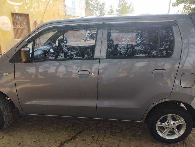 Suzuki Wagon R 2016 4