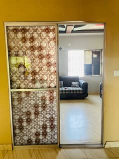 Sliding Door