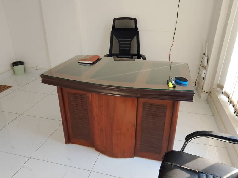 Office Table Excellent Condition only 4-Month used 2