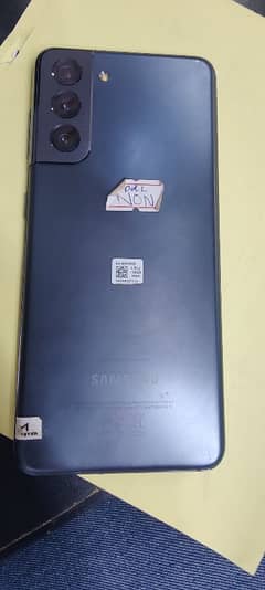 Samsung S21+  10/10 non PTA minor dot excellent condition