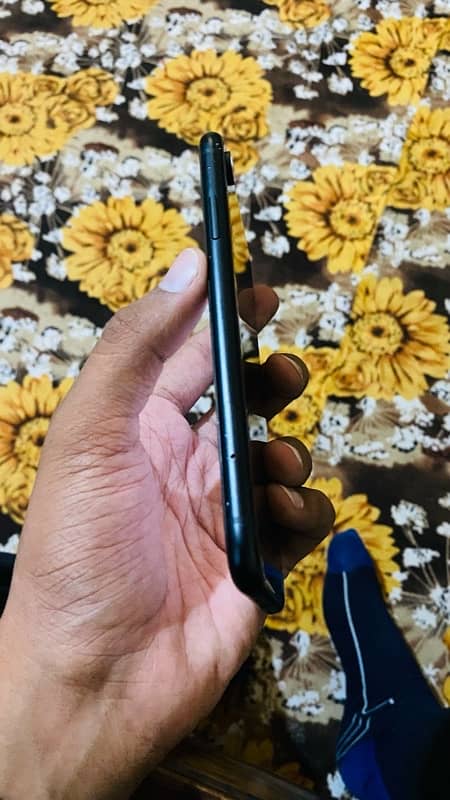 iPhone Xr 64gb Non PTA Jv Waterpack Lush Conditon 5