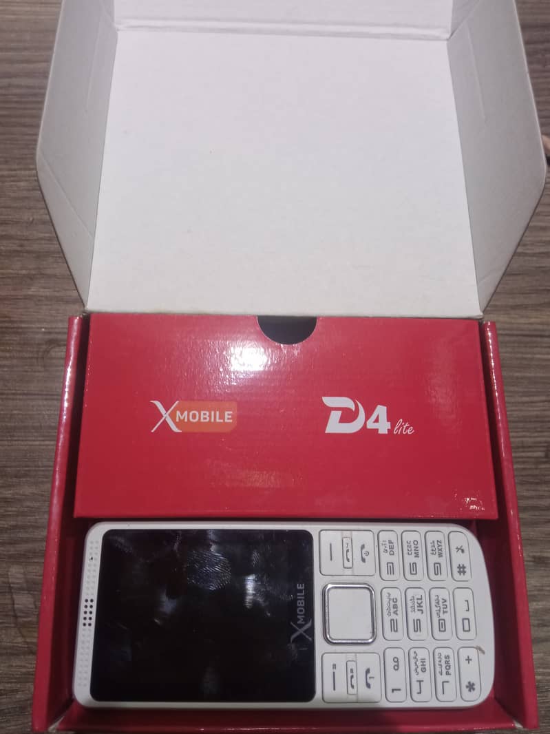 X mobile D4 lite 1