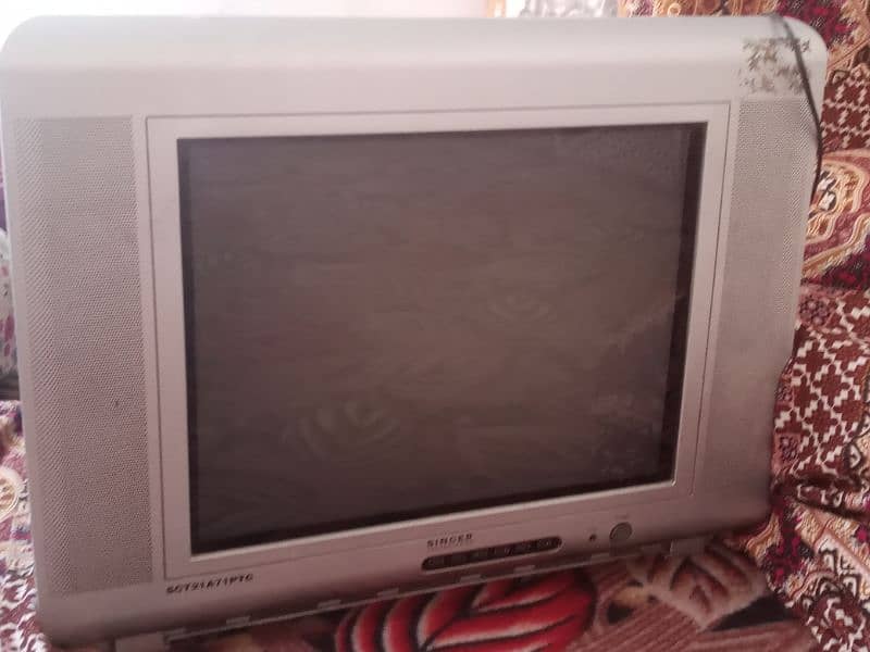 singer 21 inch big TV good condition tv/av 3