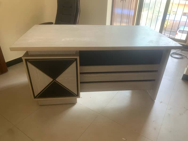 Executive Table Chair for sale 0