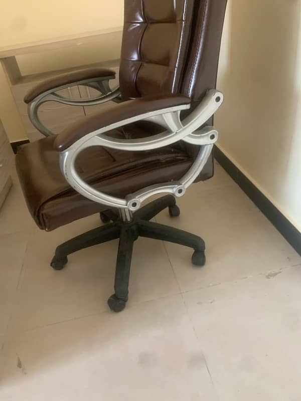 Executive Table Chair for sale 2