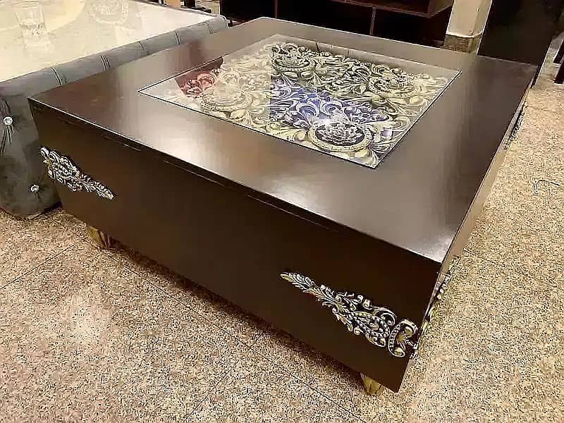 Elegant Design Center Table & Coffee Table 2