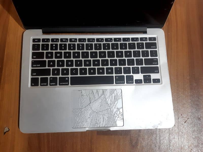 Apple macbook pro 2015 8gb ram 128ssd 1