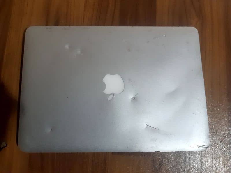 Apple macbook pro 2015 8gb ram 128ssd 2