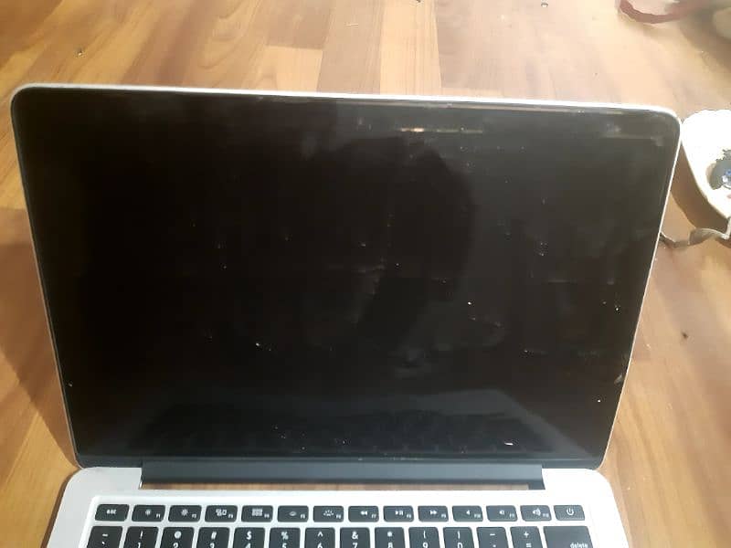 Apple macbook pro 2015 8gb ram 128ssd 3