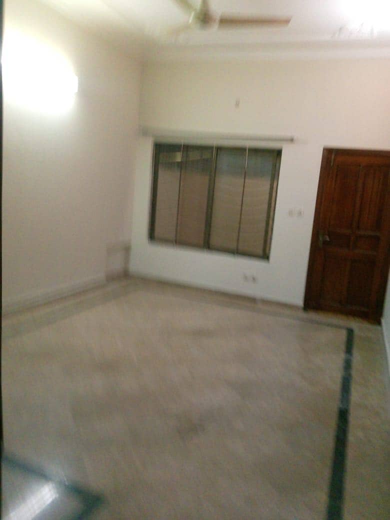 35x70 10 Marla Upper portion For Rent in G13 5