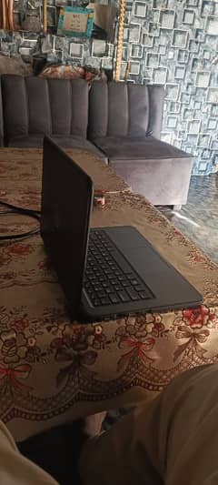 Dell loptop i 3 ,7 Generation