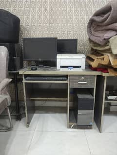 Computer Tables 4 months Used