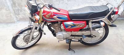 Honda 125 one hand used like a new bike