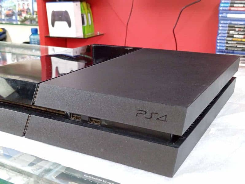 PS4 slim . fat. pri. xbox like brand new 4