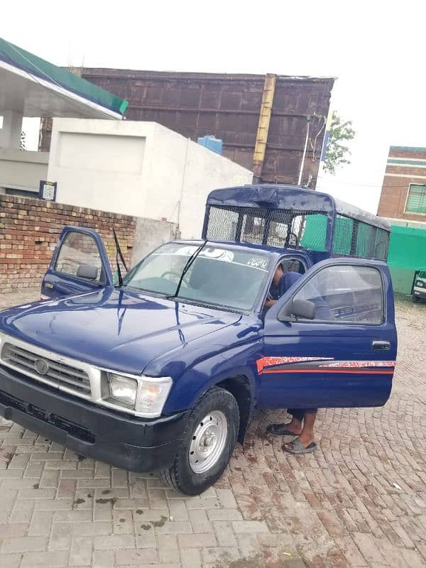 Toyota hilux single cabin 2003 8