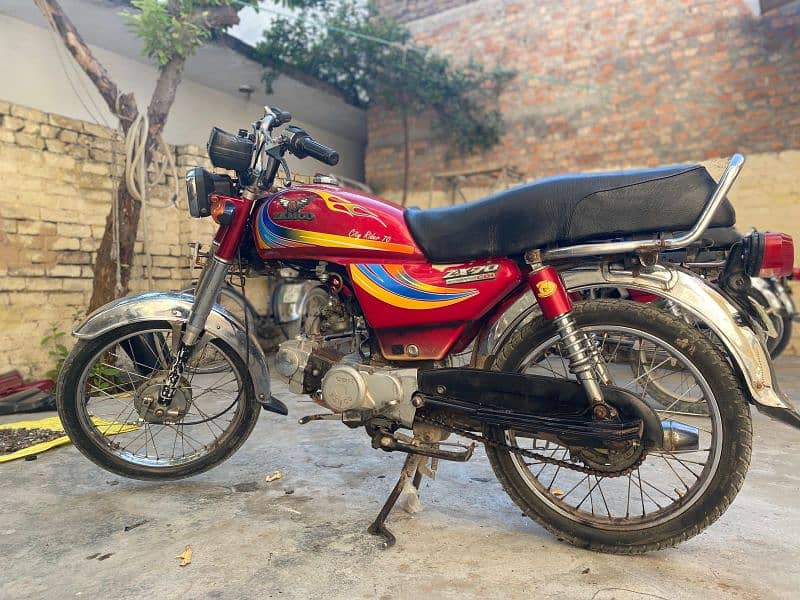 zxmco motorcycle ha or pindi num Laga Huwa ha 1