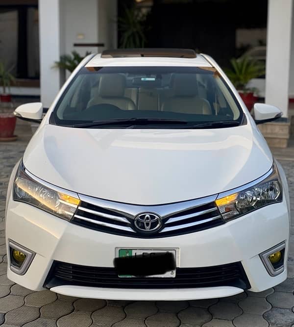 Toyota Altis Grande 2017 1