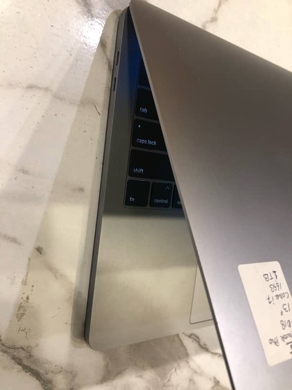 MacBook Pro 2018.13” For sale 5