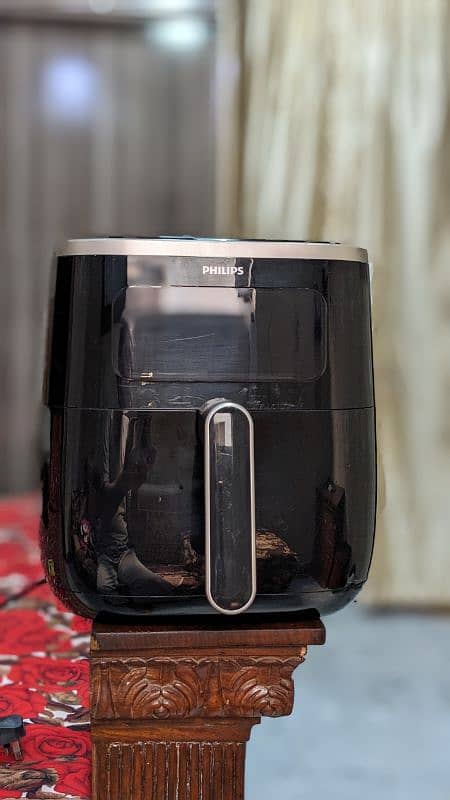 Philips Air Fryer With Digital Window & Rapid Air Technology 5