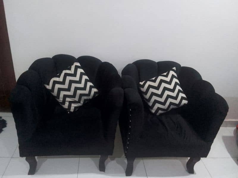 2 seter sofa seat for sale 0